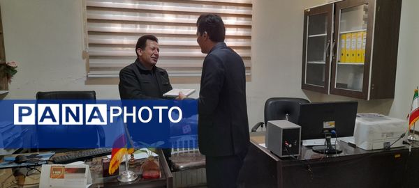 مسابقه طناب کشی و تیراندازی با تفنگ بادی در زاوه