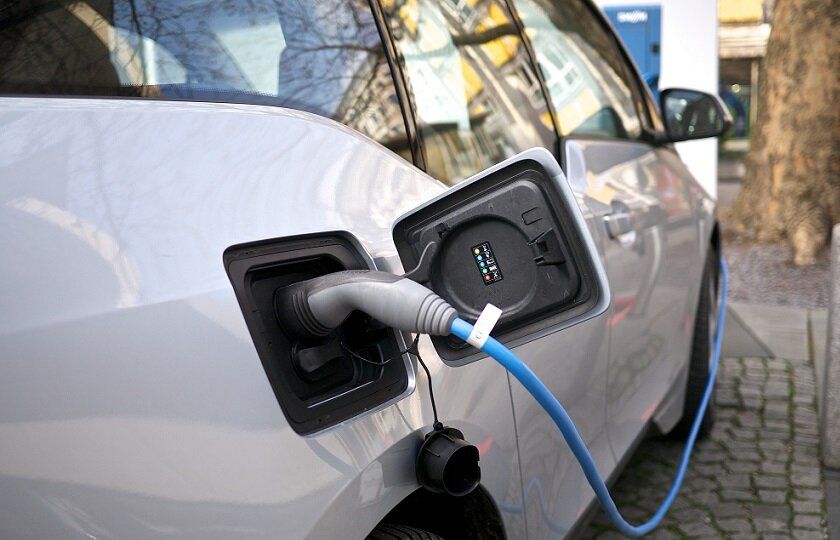خودروهای برقی و دوگانه‌سوز مهم‌ترین تغییر پارادایم برای رفع ناترازی بنزین