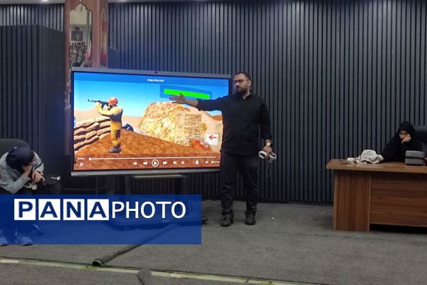 اردوی آمادگی و دفاعی دانش‌آموزان پایه نهم مدرسه فرشتگان در موزه دفاع مقدس