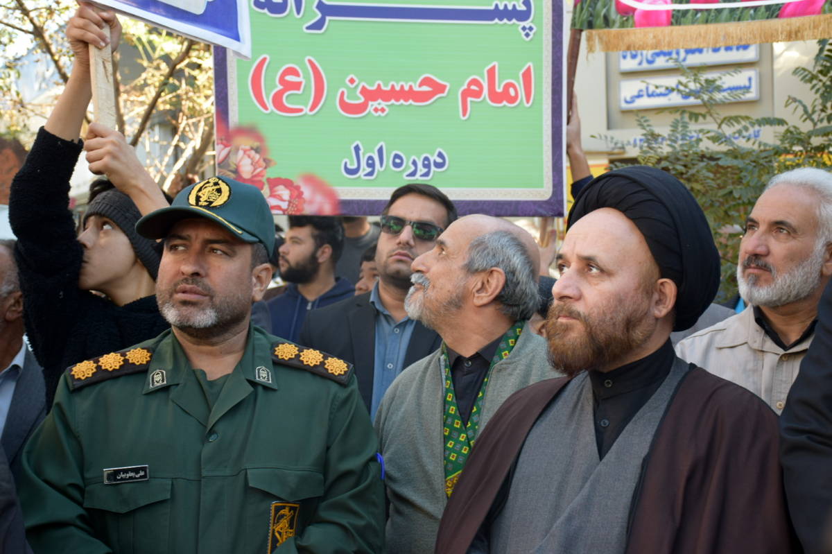 دانش‌آموزان با حفظ هویت ایرانی، نقشه‌های دشمن را نقش بر آب کنند