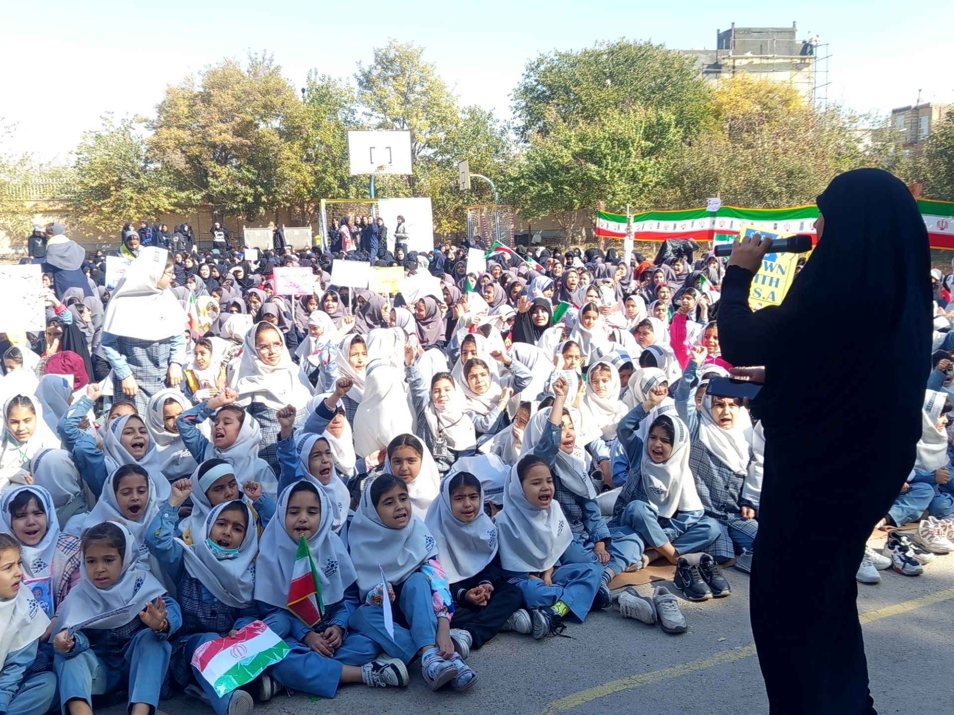 مراسم ۱۳ آبان در مجتمع آموزشی المهدی(عج)