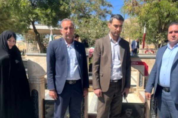 غبارروبی گلزار شهدای نورآباد لرستان؛ پیمان دوباره با آرمان‌های ایثار و مقاومت