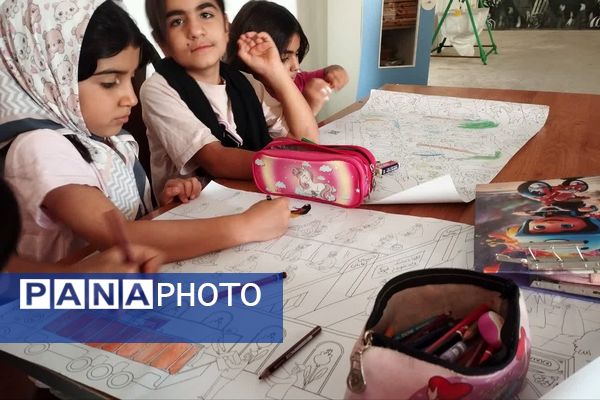 برگزاری حلقه قرآن و ایستگاه نقاشی به‌مناسبت هفته کودک همزمان با نماز جمعه در داریون 