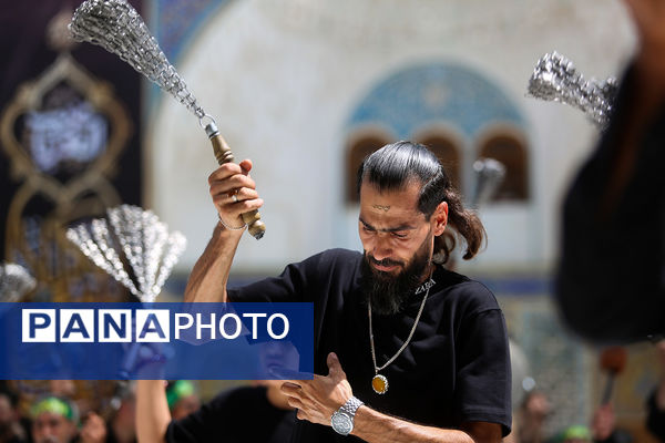 جلوهایی از عزاداری روز تاسوعا در حرم حضرت معصومه(س)
