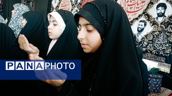 حضور دانش آموزان در نماز جمعه کاشمر