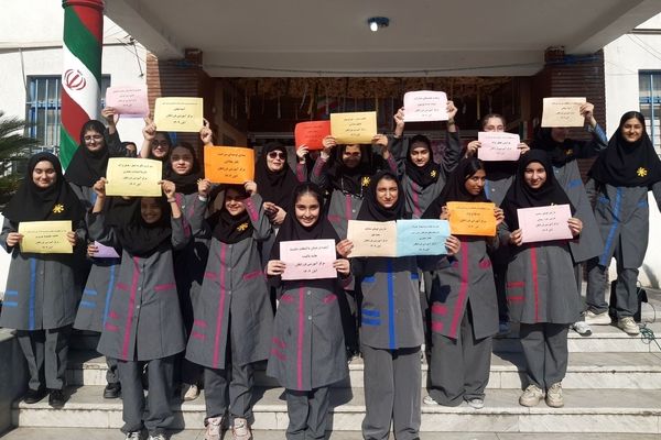 برگزاری انتخابات شورای دانش‌آموزی در دبیرستان فرزانگان قائمشهر