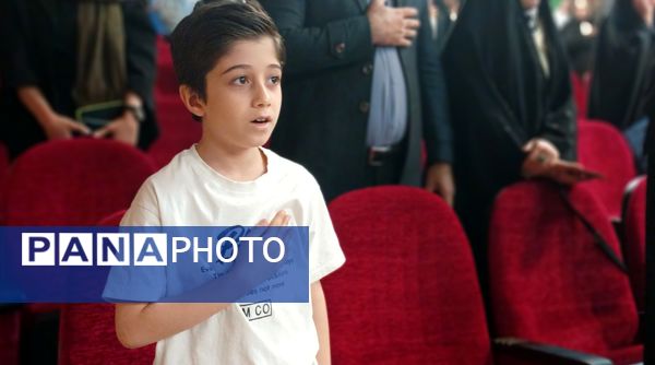 تقدیر از دانش‌آموزان فعال محمدشهری در زمینه‌های فرهنگی و هنری