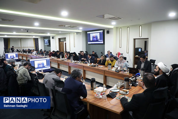 دورهمی فعالان حوزه کودک و نوجوان با معاون پرورشی و فرهنگی وزیر آموزش‌وپرورش