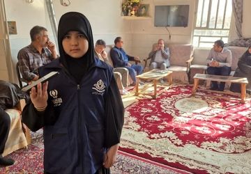 دیدار رئیس آموزش و پرورش مهریز با خانواده شهید امنیت 