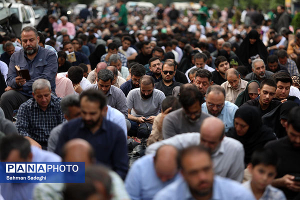 مراسم دعای عرفه در خیابان سعدی