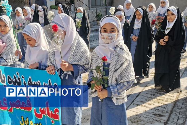 تجدید پیمان فرهنگیان ورامینی با آرمان‌های شهدا در هفته بسیج