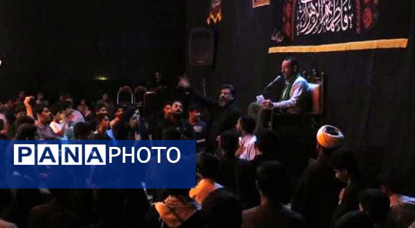 مراسم شب سوم سوگواری حضرت فاطمه(س) در تپه شهدای گمنام کهنوج