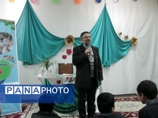 برگزاری پیش‌اجلاسیه نماز در دبستان سمیه قم