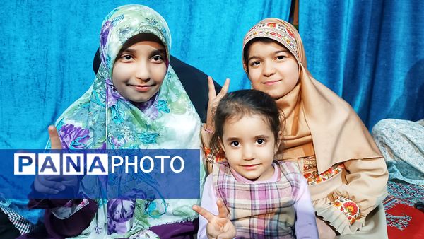 جشن میلاد حضرت زینب(س) با حضور پرشور مردم یاسوج در حرم امامزاده عبدالله(ع) 