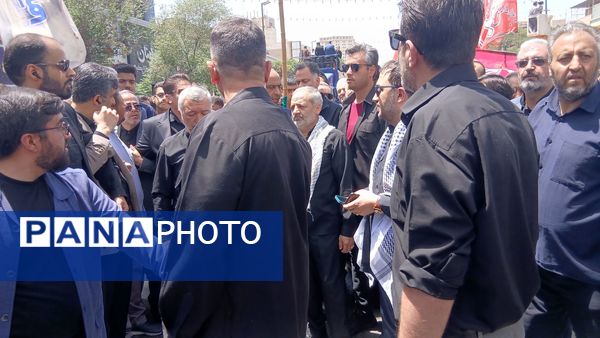 تشییع پیکر مطهر شهید سردار محمد کاظمی و تعدادی از شهدای جنگ تحمیلی در مشهد