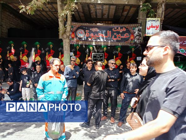 فرشتگانی که مهربانانه خدمت می‌کنند 