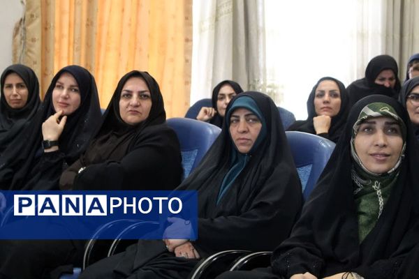 نمایشگاه دستاوردهای معاونت آموزش ابتدایی آموزش و پرورش مازندران 