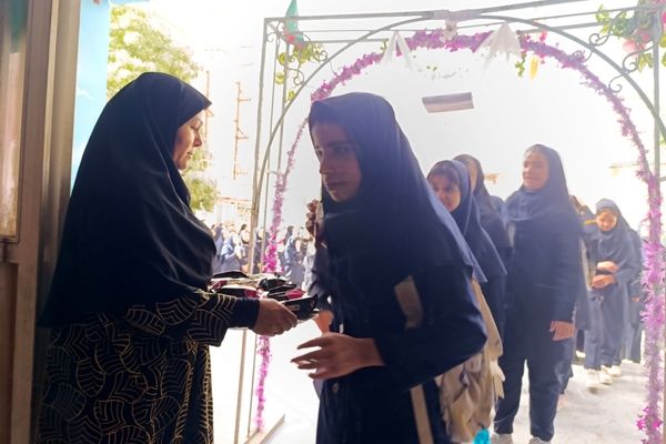 جشن جوانه ها در دبیرستان سروقد مشهد 