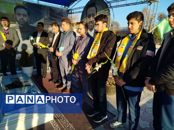 حضور پیشتازان در مزار شهدا با شمیم قرآن و عترت