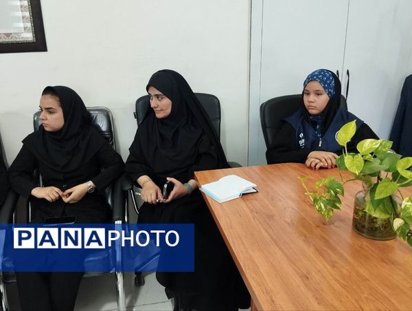 نشست صمیمانه معاون پرورشی و تربیت‌بدنی ناحیه 7 با سردبیر خبرنگاران خبرگزاری پانا 