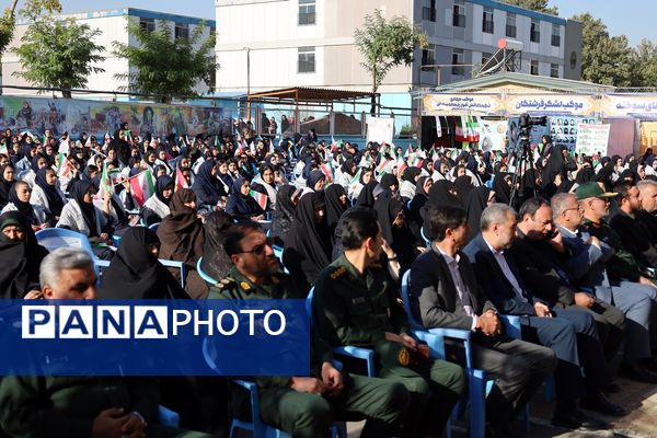 یادمان زن و دفاع مقدس در آذربایجان غربی
