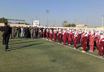 همایش سالروز تشکیل بسیج مستضعفین با حضور فرهنگیان و دانش‌آموزان در بندر لنگه