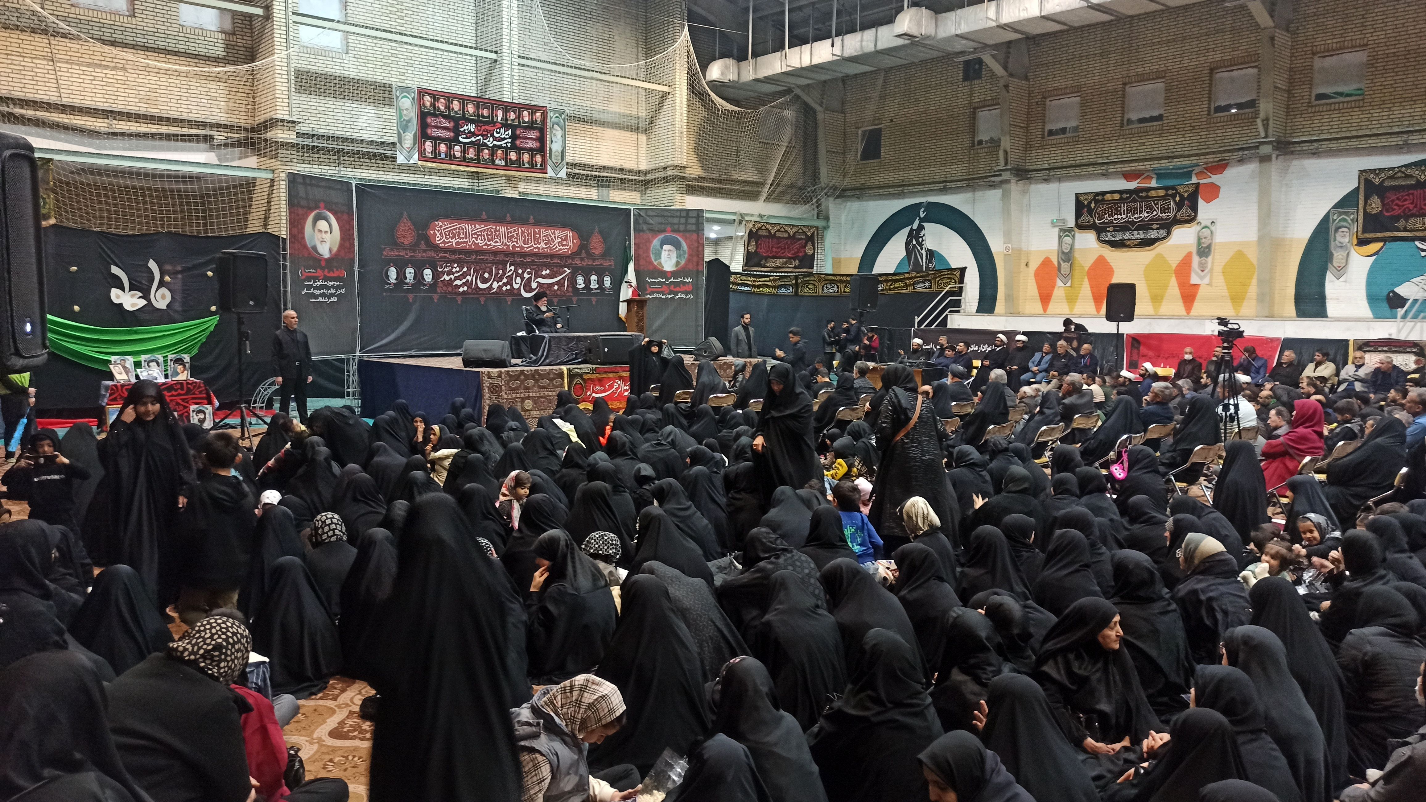 اجتماع عظیم فاطمیون در سالن شهدای شهرداری مشهد مقدس 