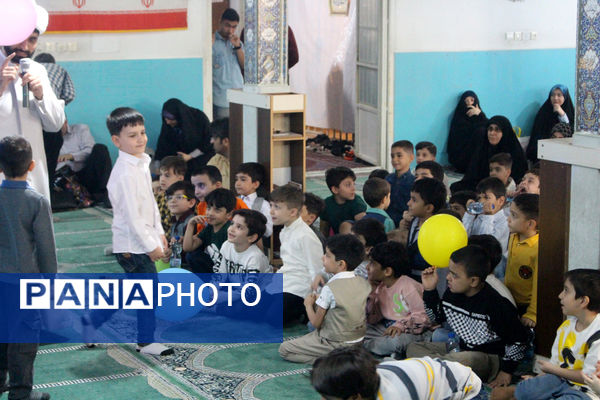 مراسم جشن آغاز سال تحصیلی در دبستان شاهد امیدهای انقلاب