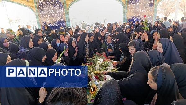 مراسم تشییع شهید گمنام در شهر سفیددشت 