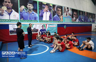 معلمان در دایره طلایی عشق خاک شدند