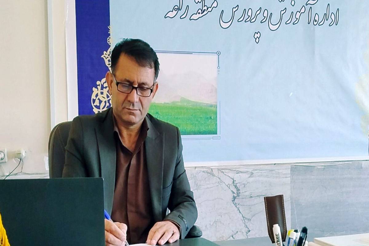 قدردانی حمید دالوند رئیس آموزش و پرورش زاغه از خبرنگاران به مناسبت روز خبرنگار
