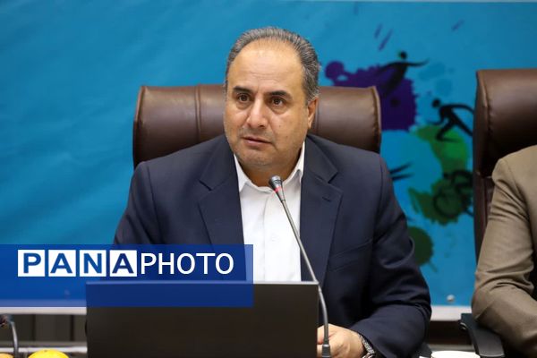 دوره توانمندسازی راهبران آموزشی درس تربیت بدنی نواحی و مناطق استان آذربایجان شرقی