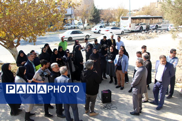 بازدید اصحاب رسانه از پروژه‌های شهرداری یزد در قالب «اتوبوس خبر»