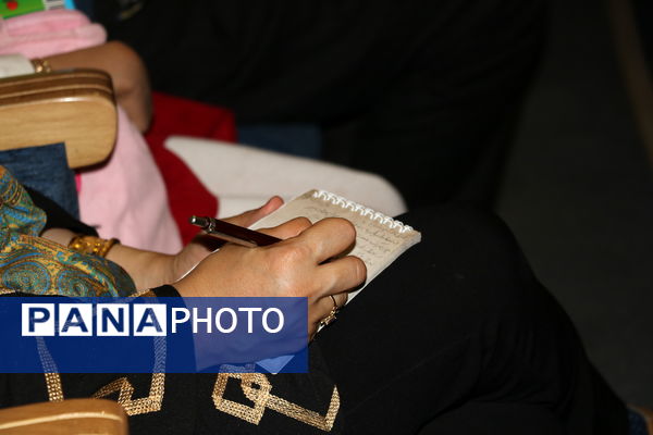 برنامه‌ای با موضوع زندگی به سبک خودمون با محور بخشش، گذشت و کنترل خشم در نجف‌آباد