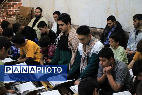 مراسم اعتکاف در مسجد سیدالشهداء رباط‌کریم