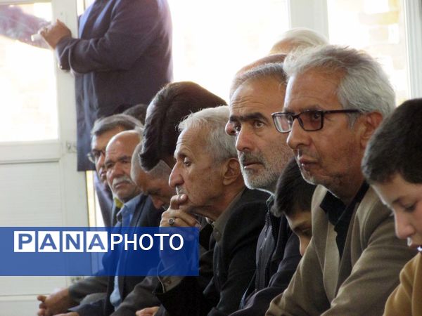 نمازجمعه با عطر شهید گمنام جان گرفت