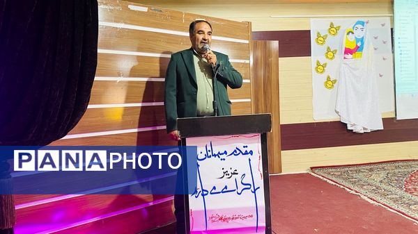 جشن صمیمانه شب یلدا  مدرسه شهید ابراهیمی باخرز