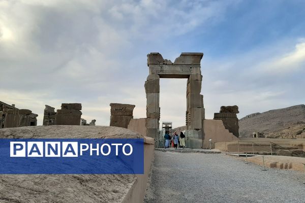 تخت جمشید نمادی از شکوه و عظمت در ایران باستان