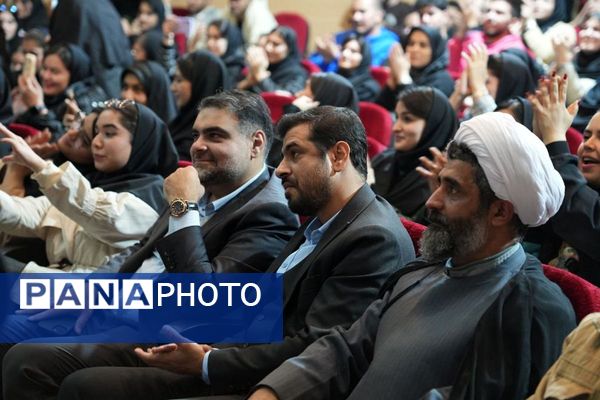 روز دانشجو ، روز طلایه داران آینده 