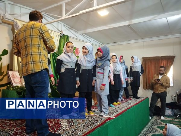 مراسم جشن ولادت حضرت رقیه (س) و تجلیل از دانش‌آموزان برتر آموزشی و پرورشی دبستان شاهد حاج تقی آقا بزرگ مشهد
