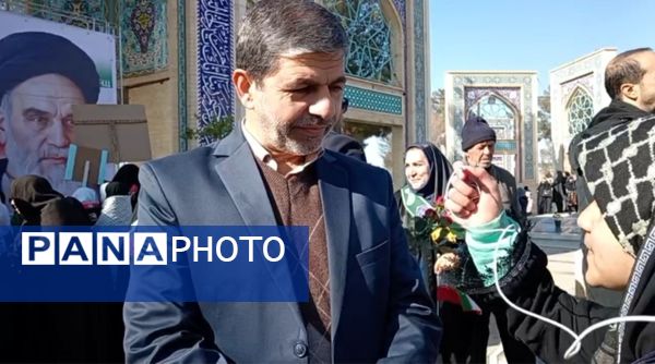 آغاز مراسم دهه فجر با شعار  «حضور تا ظهور» در گلزار شهدای سبزوار