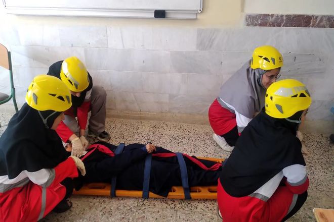 برگزاری مانور زلزله در مدرسه فاطمیه شهرستان آببر