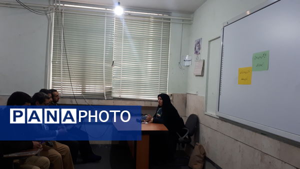 برگزاری دوره‌ مربیان پیشتاز کاردان در ابرکوه