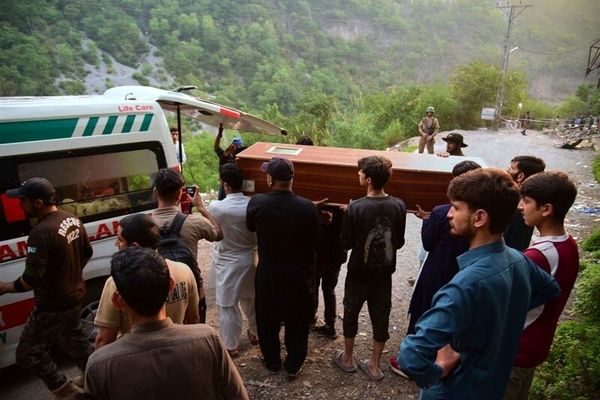 بیش از ۶۳ تن در کشمیر کشته و زخمی شدند