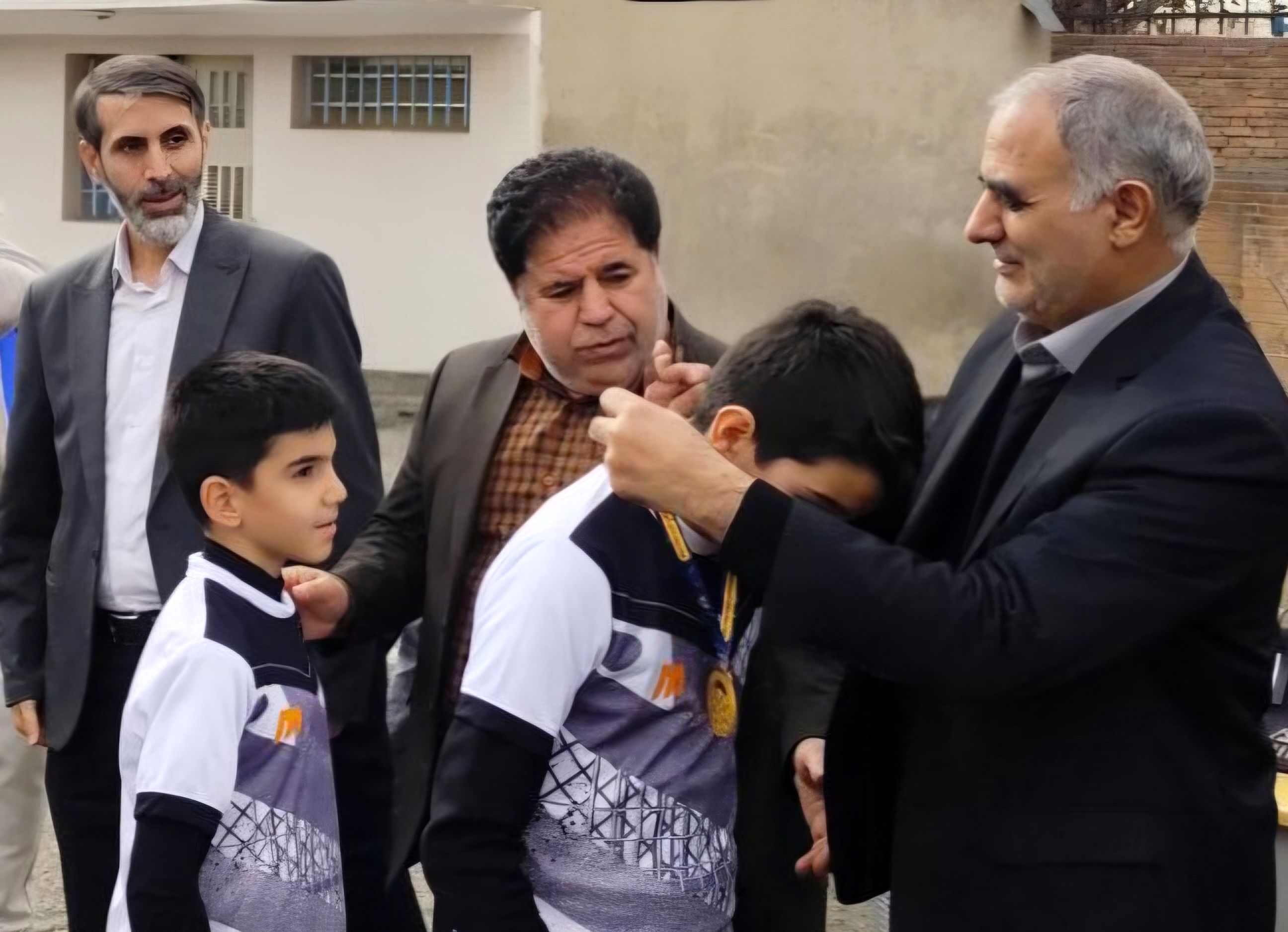 رقابت هیجان‌انگیز فوتبال دانش‌آموزی منطقه ۵ به پایان رسید