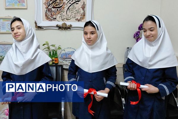 جشن ولادت بانوی دو عالم در دبستان وحیدکیهانی 