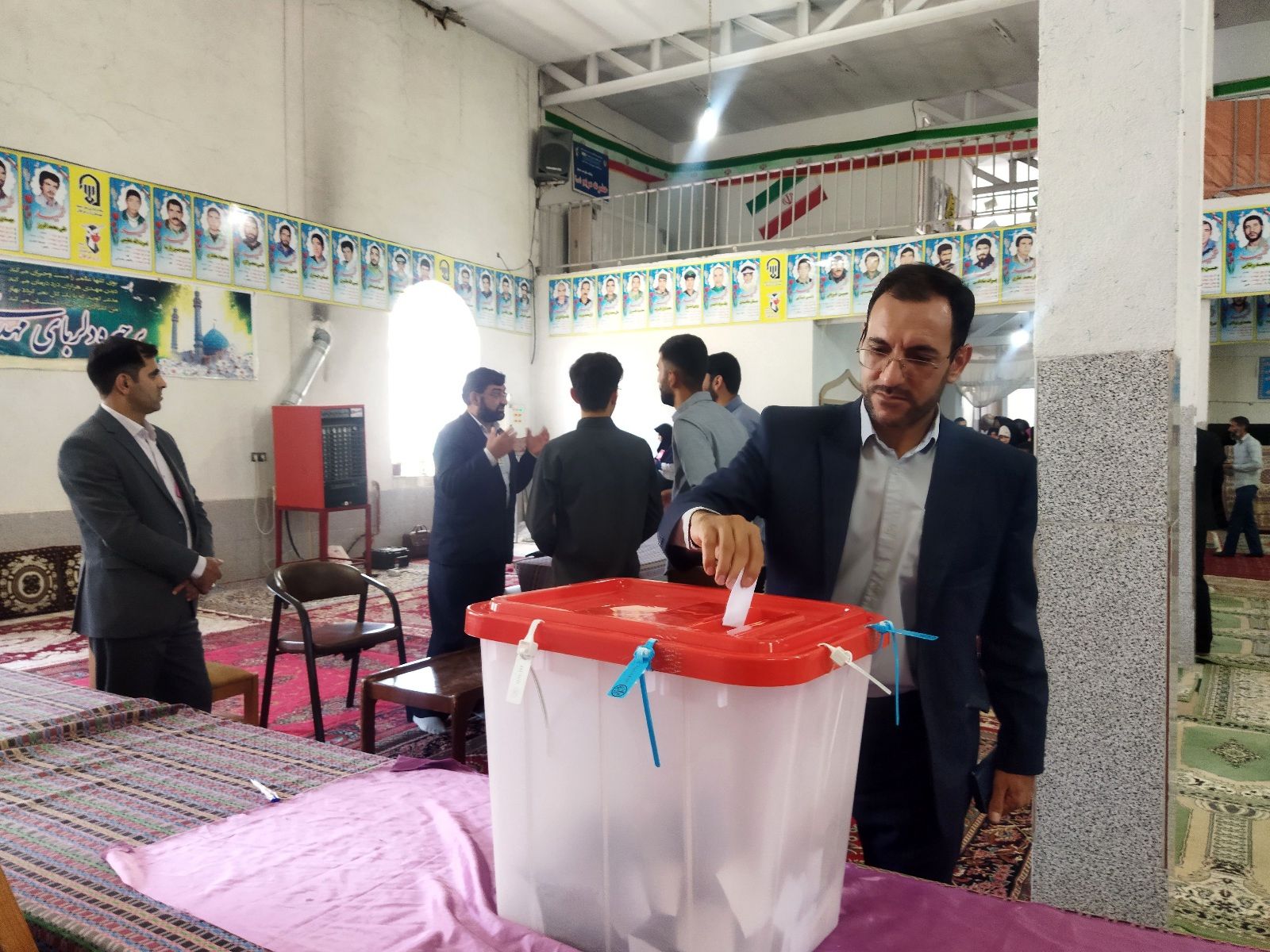 انتخابات چهاردهمین دوره ریاست جمهوری در شهر راز