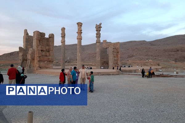 تخت جمشید نمادی از شکوه و عظمت در ایران باستان