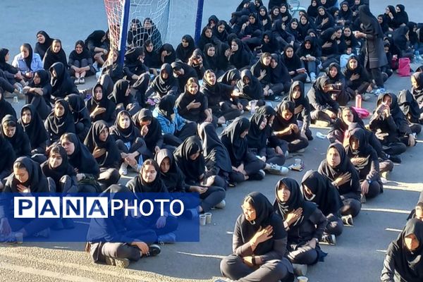 گرامیداشت ایام شهادت حضرت فاطمه‌ زهرا(س) در دبیرستان سوده‌حمدانی قرچک