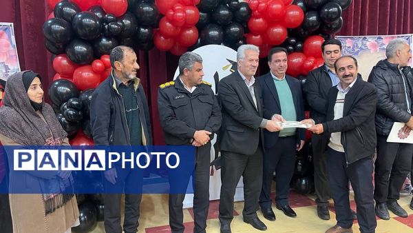  همایش تجلیل از نخبگان کنکور شهرستان اسکو 